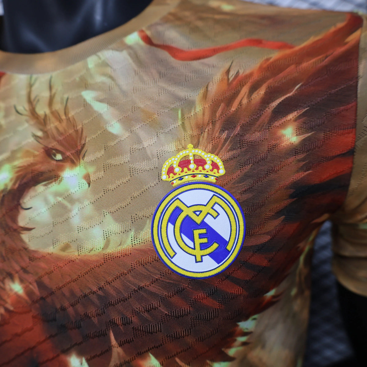 Maillot Real Madrid Special Phoenix Player Version 2025/26