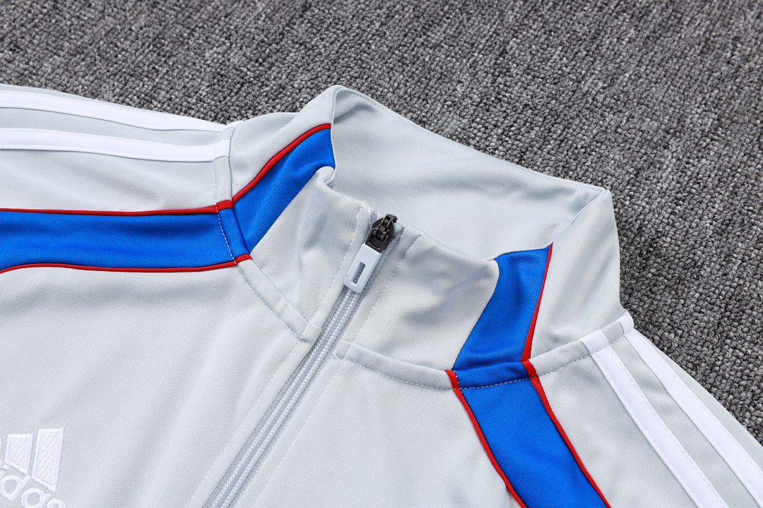 Survêtement ensemble jogging Bayern Munich 2025/26