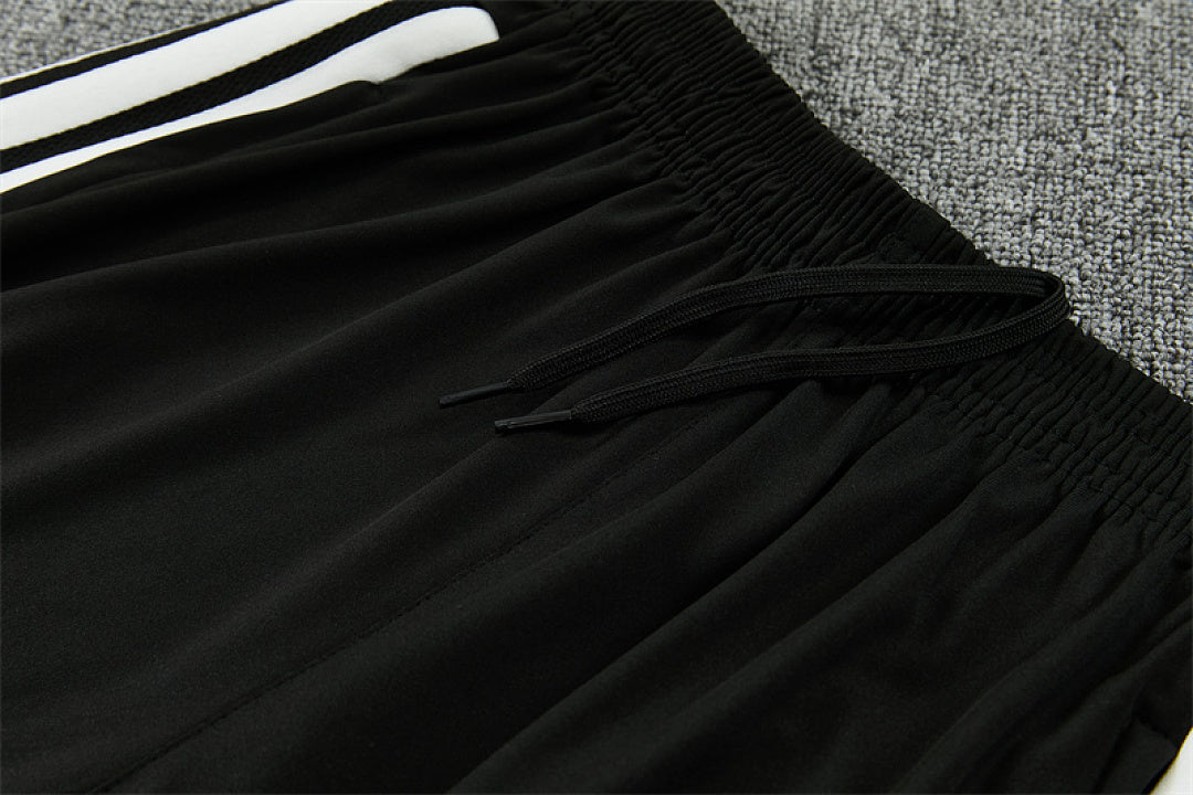 Survêtement Ensemble Jogging Liverpool 2026/27 - Adulte/Enfant