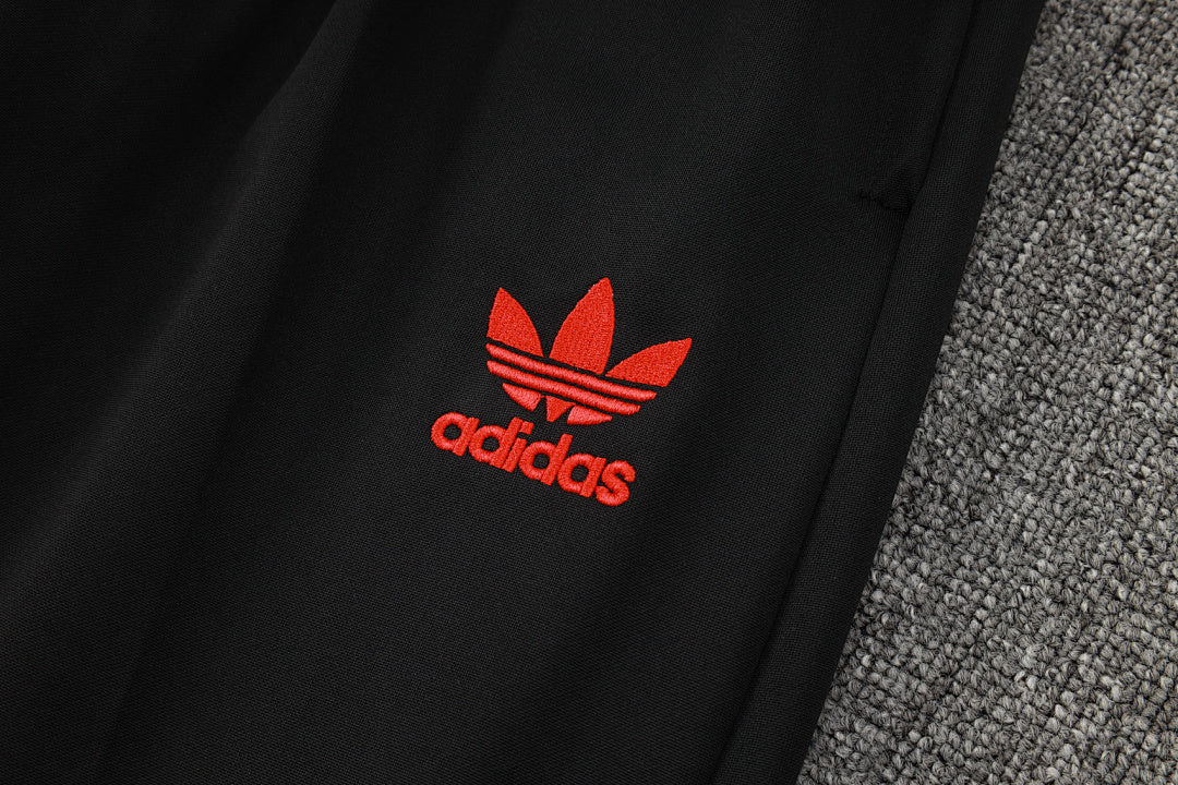 Survêtement Ensemble Jogging Manchester United 2024/25