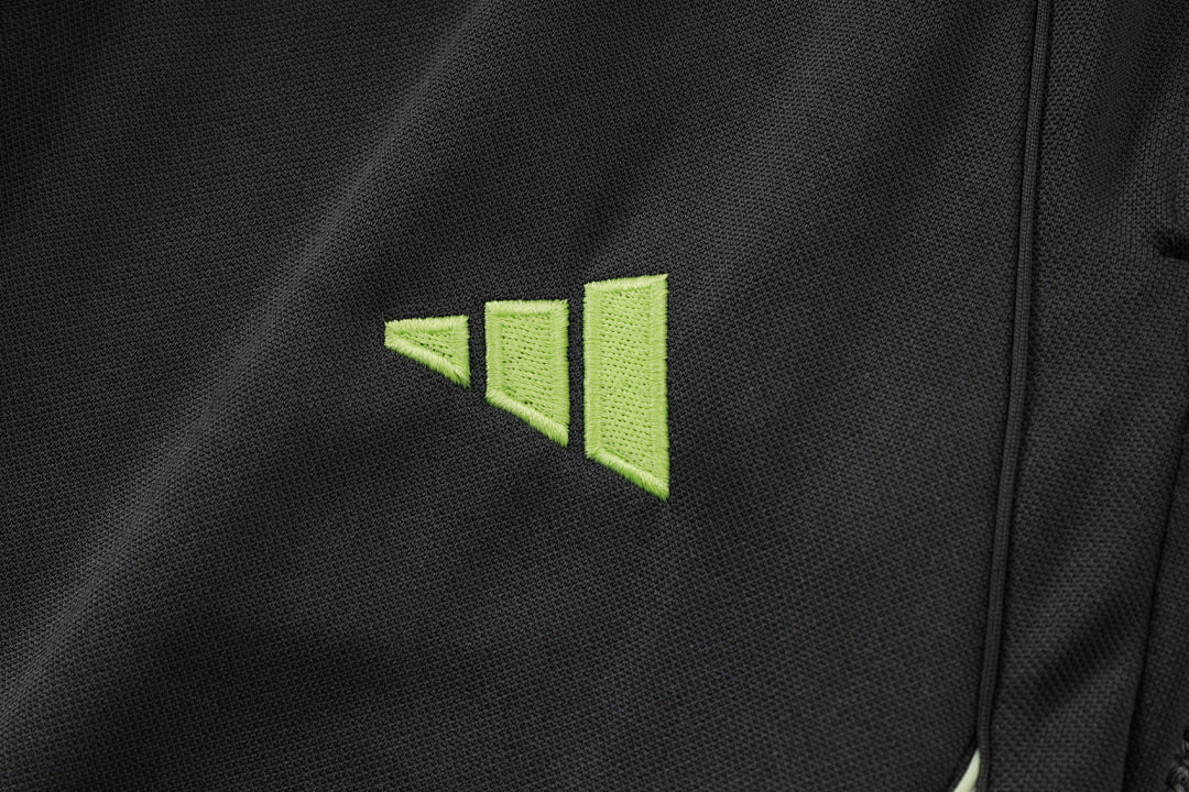Survêtement Ensemble Jogging Real Madrid 2025/26
