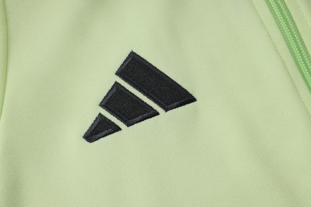 Survêtement Ensemble Jogging Real Madrid 2025/26