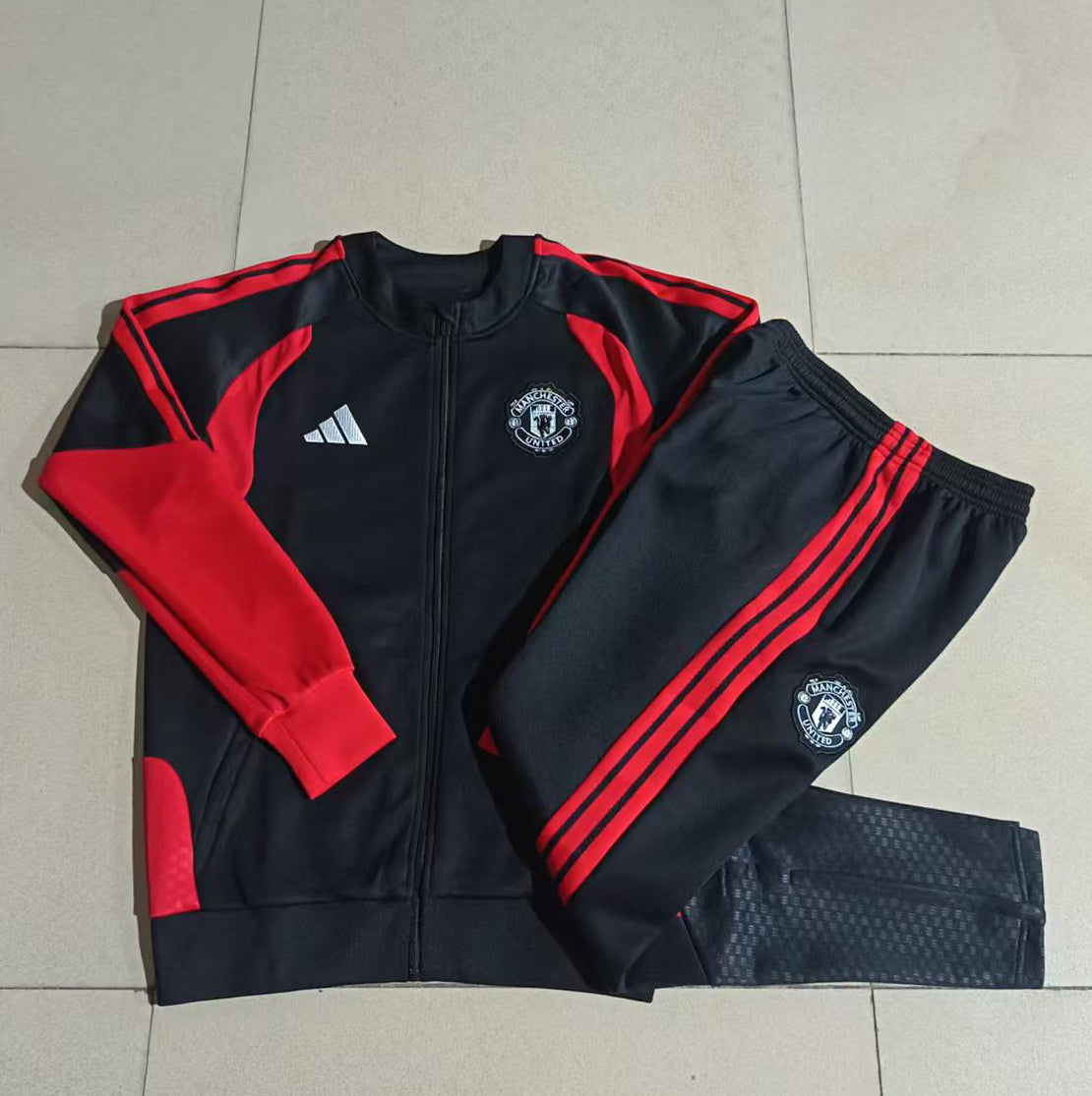Survêtement ensemble Manchester United jogging 2026/27- Enfant