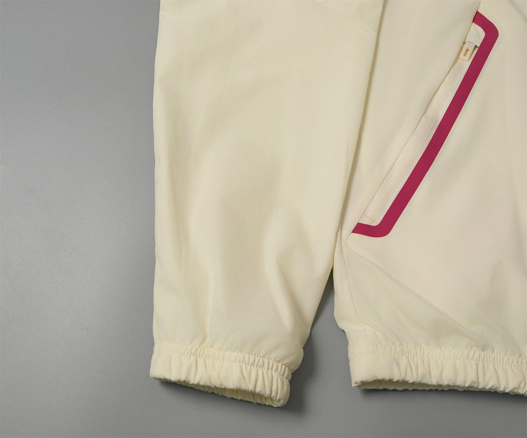 Veste coupe-vent à capuche Beige 2026/27