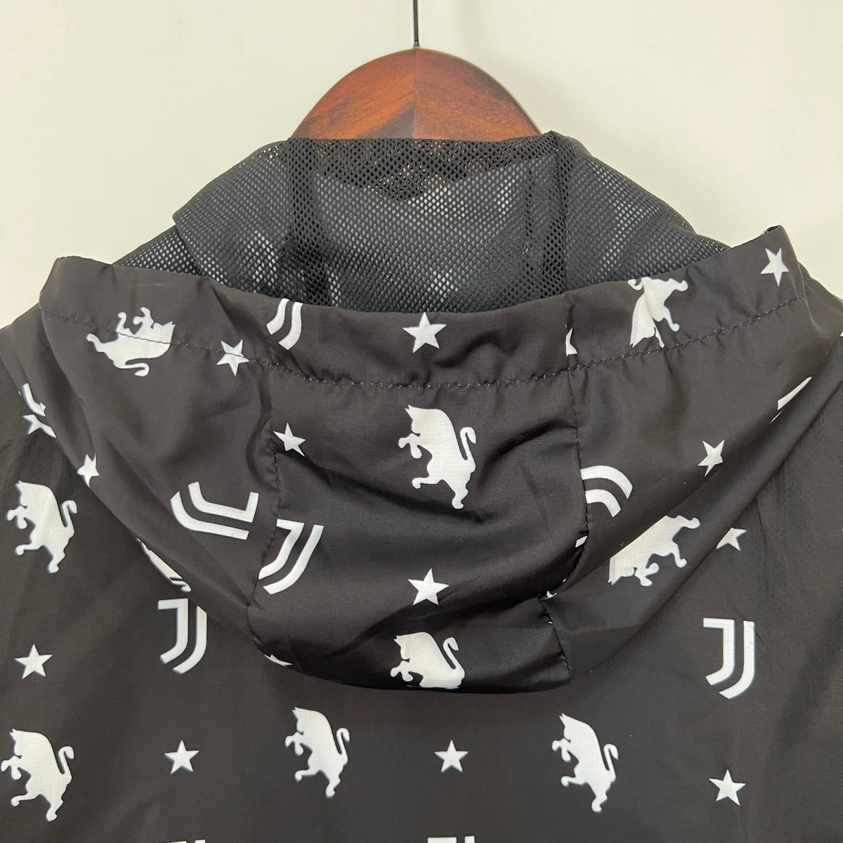 Veste coupe-vent jacket Juventus 2023/24