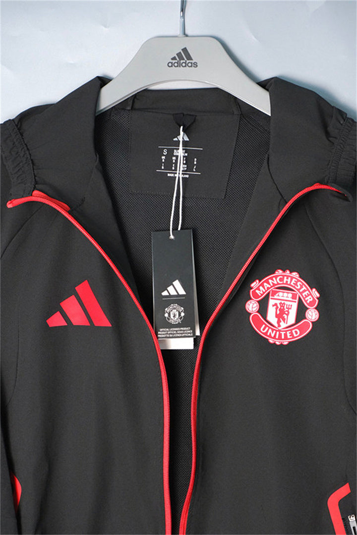 Veste Coupe-vent Jacket Manchester United 2026/27 Noir et Rouge