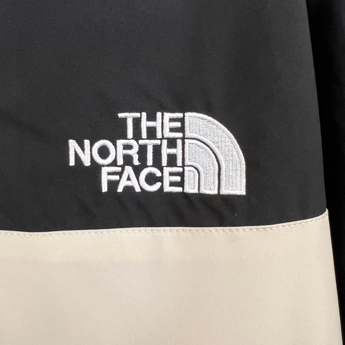 Veste coupe-vent The North Face beige 2023/24