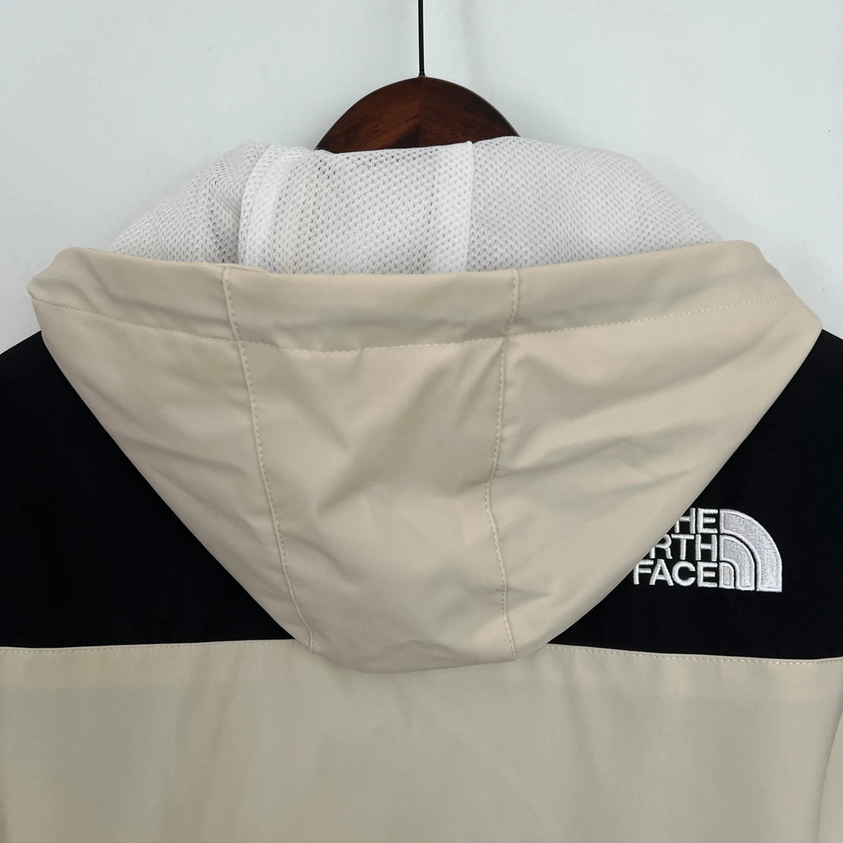 Veste coupe-vent The North Face beige 2023/24