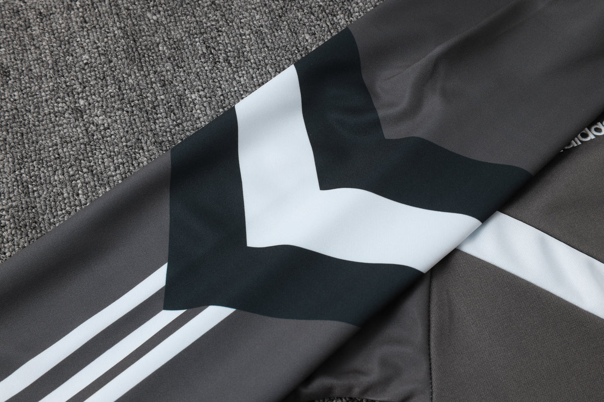 Veste zippée ensemble jogging Real Madrid 2024/25 Gris Foncé Vintage